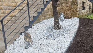 Cour en pavé à Nievroz